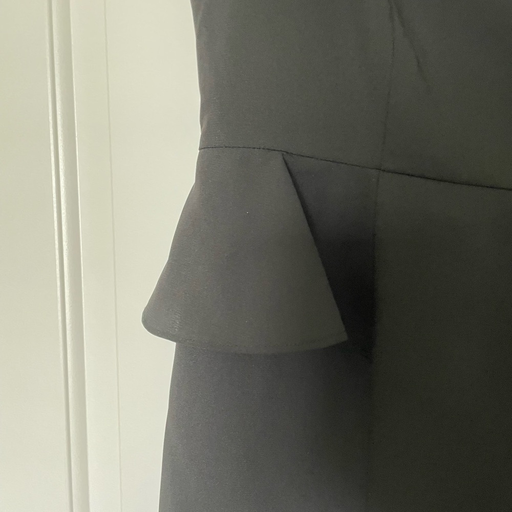 LBD - Picture 3 of 6